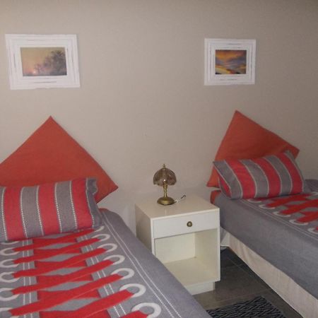 Huis Klipdriftself Catering &B&B Henties Bay Extérieur photo